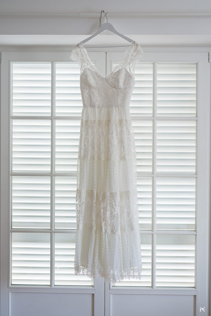 Flowerpower Hochzeit, Haarschmuck Blüten Hippie-Style Gutshof Ladenburg, real wedding Brautkleide Creme Boheme