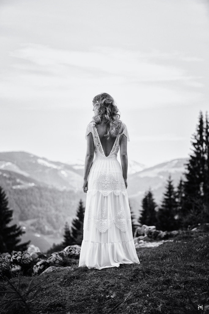 Brautkleid, Mode, Hochzeitsmode, Hochzeit, , Vintage Brautkleider, Styled Shoot, Wilder Kaiser, Vintage-Bohème, Hochzeitskleider, Ernst Merkhofer, Fotograf, Brautkleid Inspiration , Brautkleid, Spitze, Brautstrauss,