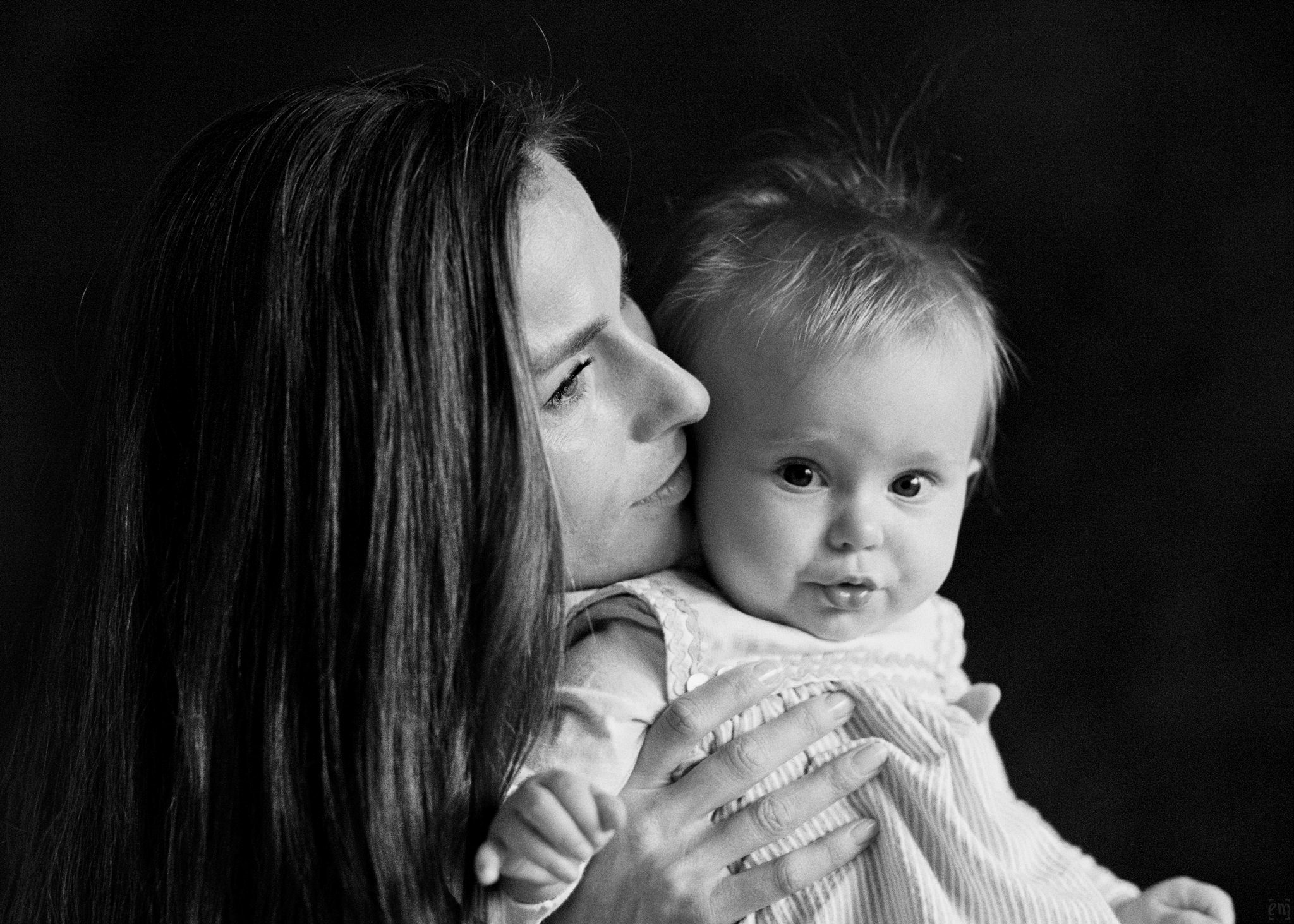 Mutter mit Kind, EMF, Portrait , Ernst Merkhofer, Portra 400, analog Film, Körnung