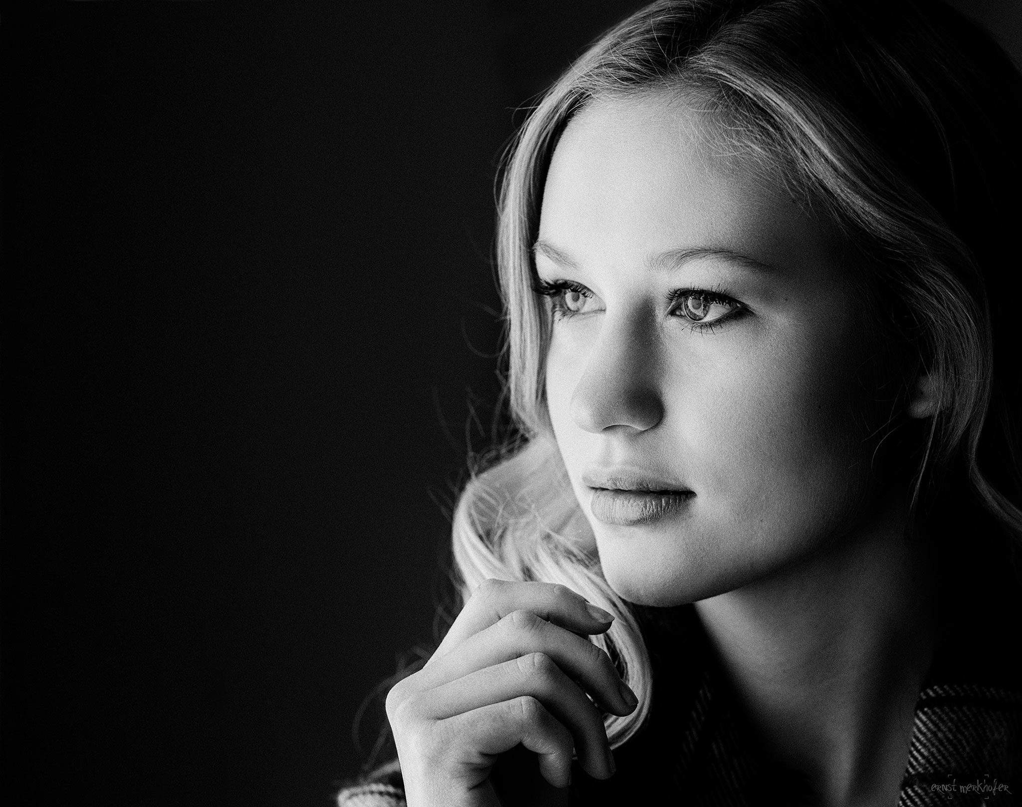 Frauenportrait, sw, Ernst Merkhofer, Home, Portrait, Portraits, schwarz-weiss,