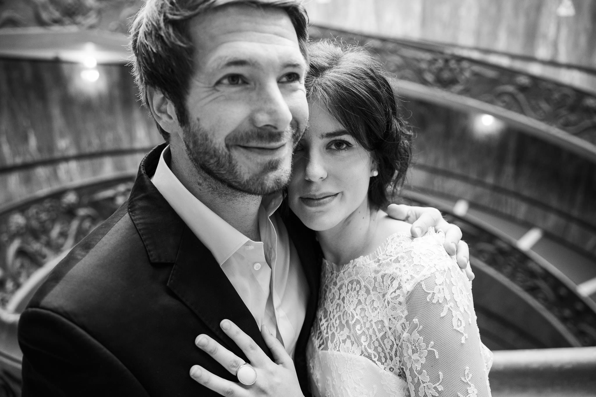 Ernst Merkhofer Exclusive, Fotograf, Rom , Exlusive, Signature Shots , Signature Shot, Ernst Merkhofer, Pärchen, junges Paar, Foto Session, Photo Shoot, Staircase, Love, Portraits, Portrait, Rome, sw, bnw,